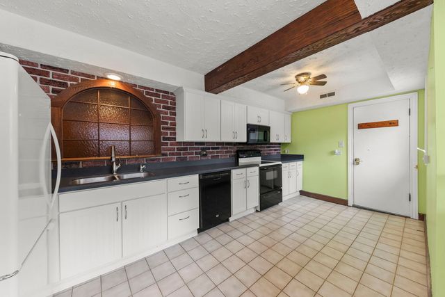 603 Huntley Terrace, Crete, IL 60417