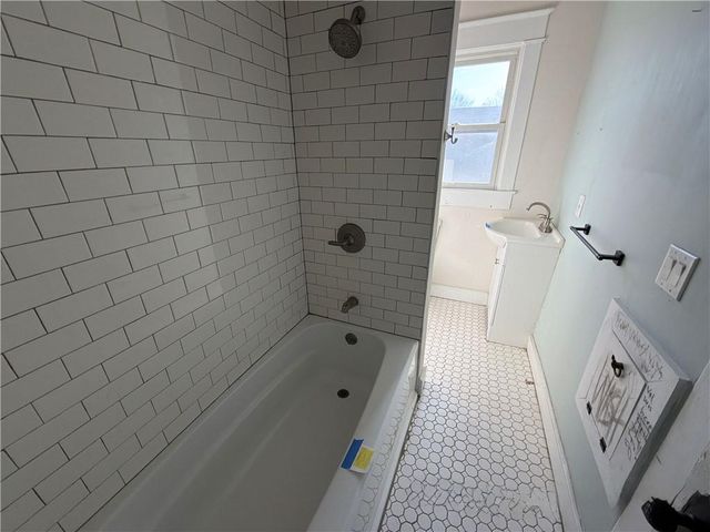 500 Brooklyn Avenue, Kansas City, MO 64124