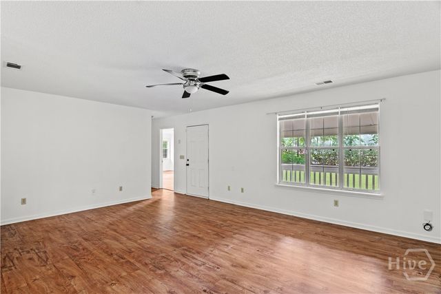 85 Waters Avenue, Allenhurst, GA 31301