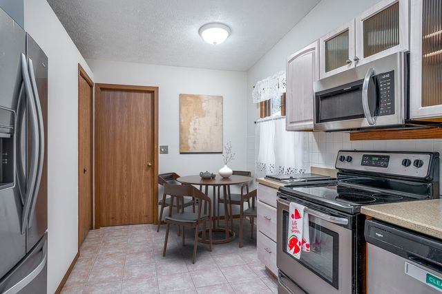 4231 26th Avenue 0, Moline, IL 61265