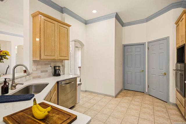 13947 AMBER CRST, San Antonio, TX 78249
