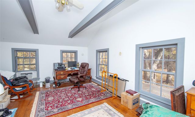 64 S Quaker Hill Road, Pawling, NY 12564