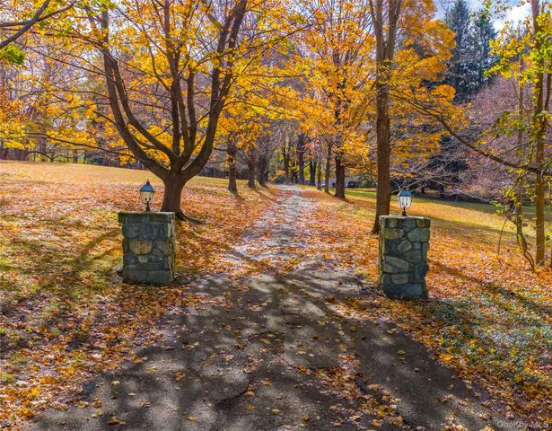 64 S Quaker Hill Road, Pawling, NY 12564