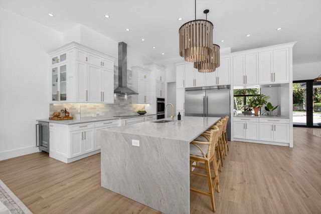 2725 Seneca Circle, West Palm Beach, FL 33409