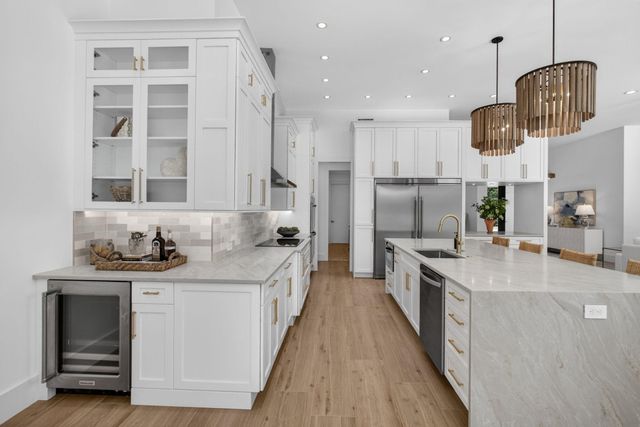 2725 Seneca Circle, West Palm Beach, FL 33409