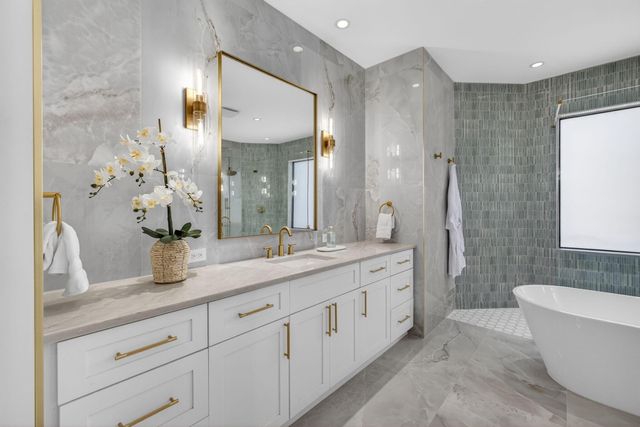 2725 Seneca Circle, West Palm Beach, FL 33409