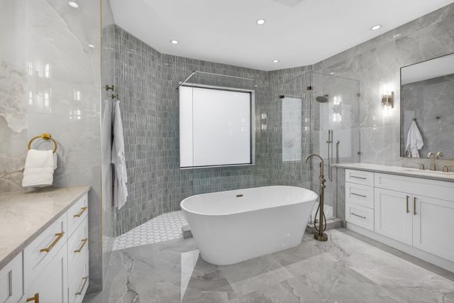 2725 Seneca Circle, West Palm Beach, FL 33409