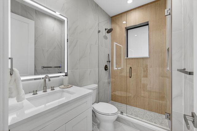 2725 Seneca Circle, West Palm Beach, FL 33409