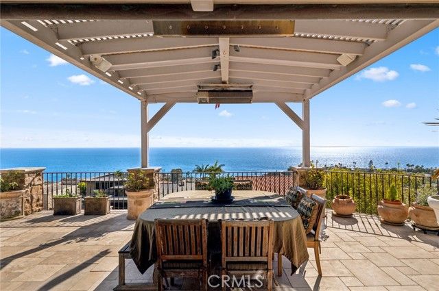 325 Camden Place, Laguna Beach, CA 92651