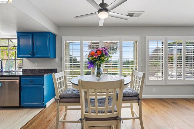 563 Cooper Dr, Benicia, CA 94510