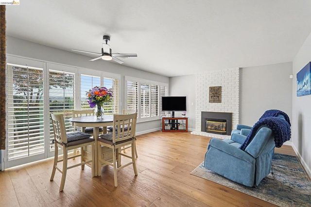 563 Cooper Dr, Benicia, CA 94510