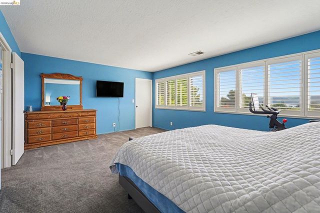 563 Cooper Dr, Benicia, CA 94510