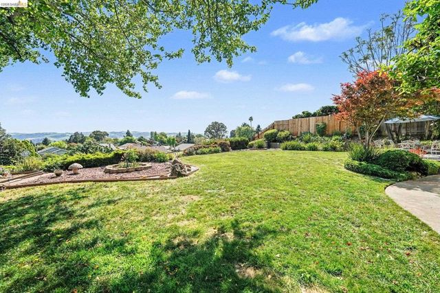 563 Cooper Dr, Benicia, CA 94510