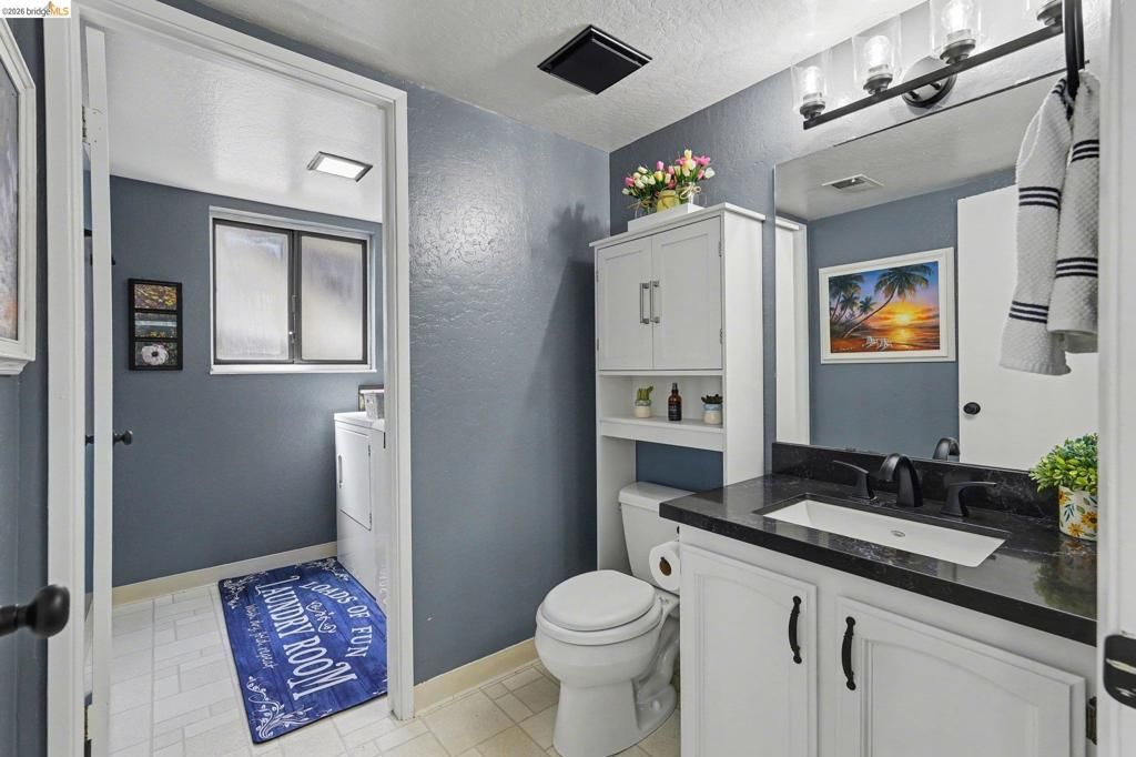 Image 28 of property listing at 563 Cooper Dr, Benicia, CA 94510