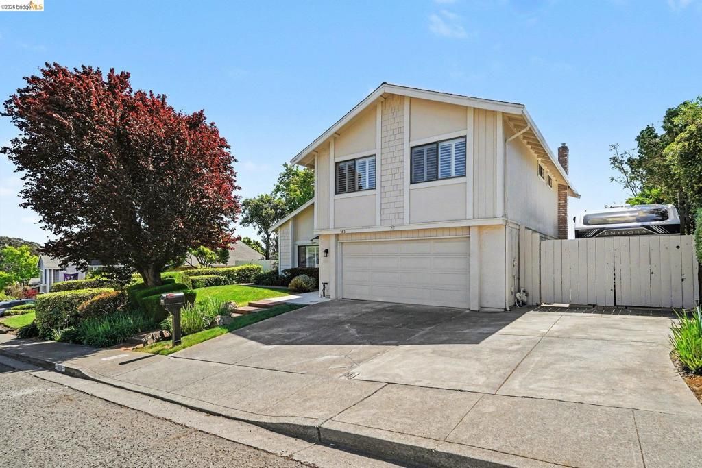 Image 4 of property listing at 563 Cooper Dr, Benicia, CA 94510