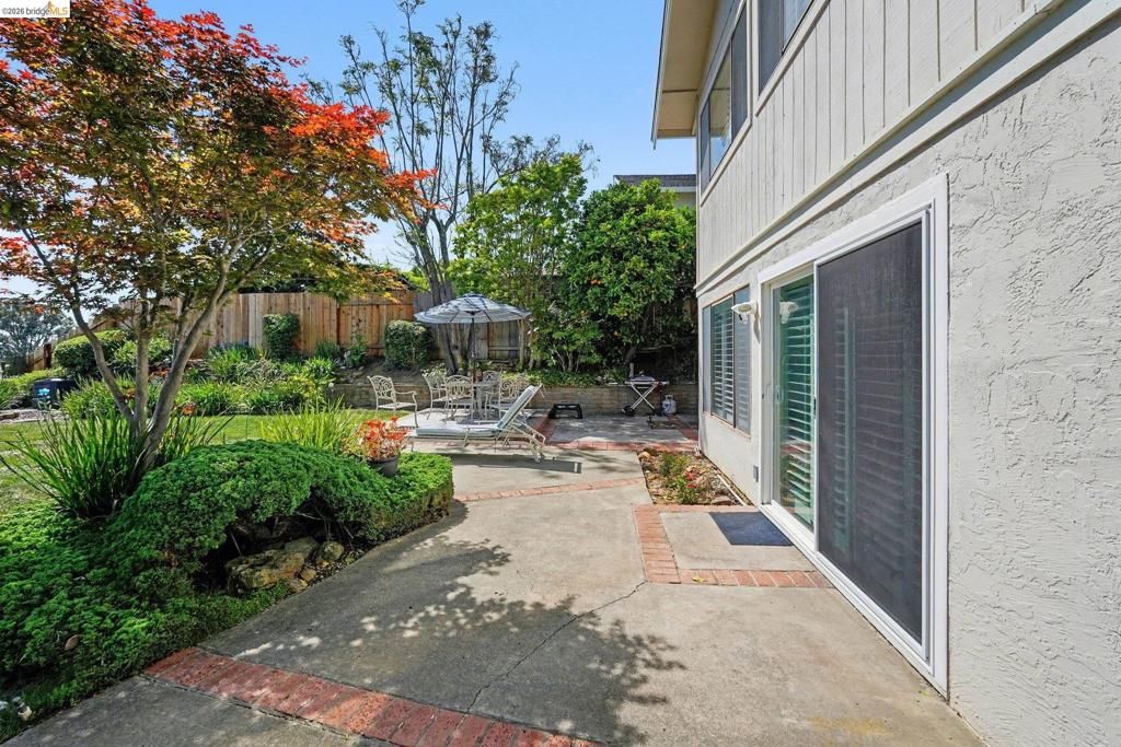 Image 49 of property listing at 563 Cooper Dr, Benicia, CA 94510