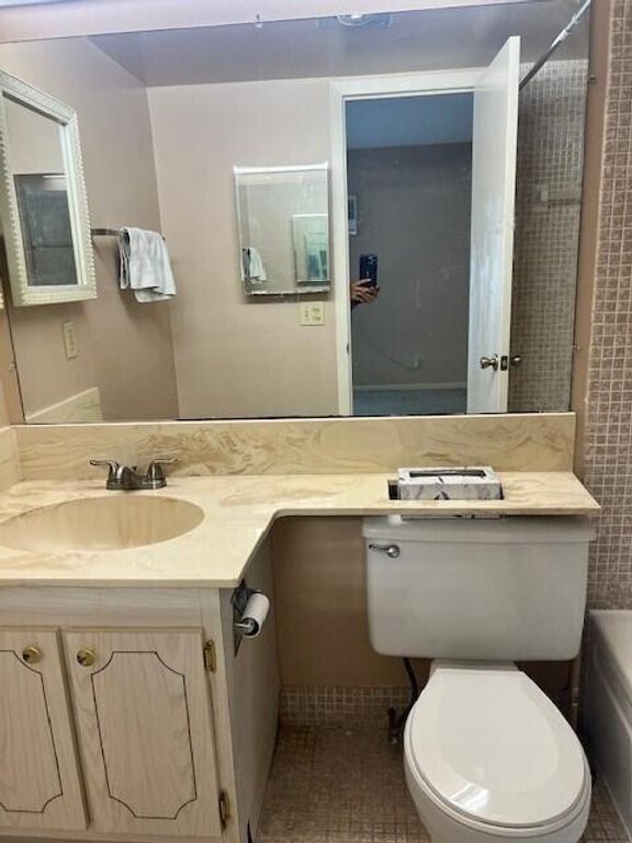 Image 10 of property listing at 59 Brighton B, Boca Raton, FL 33434