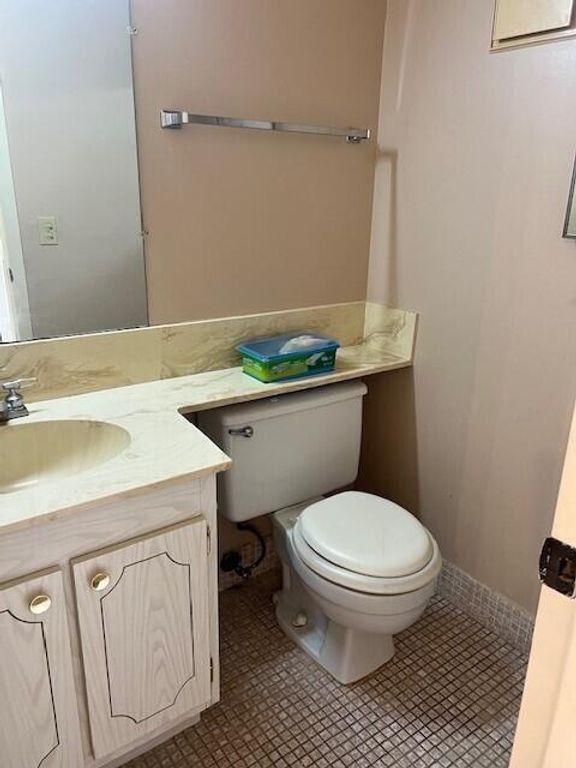Image 8 of property listing at 59 Brighton B, Boca Raton, FL 33434