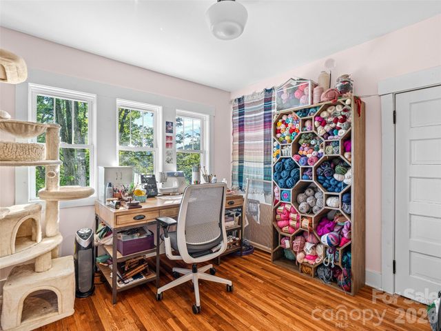 296 Roberts Hill Road, Marshall, NC 28753