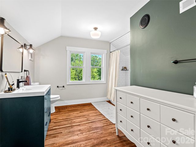 296 Roberts Hill Road, Marshall, NC 28753