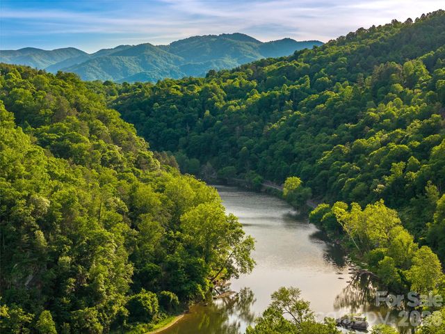 296 Roberts Hill Road, Marshall, NC 28753