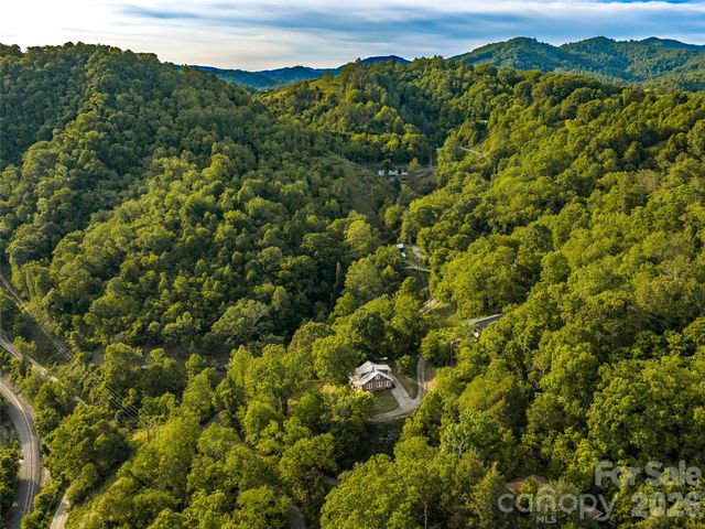 296 Roberts Hill Road, Marshall, NC 28753