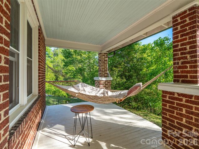 296 Roberts Hill Road, Marshall, NC 28753