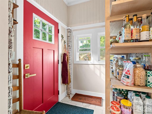 296 Roberts Hill Road, Marshall, NC 28753