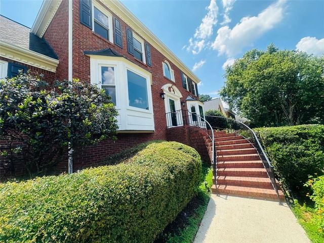 2462 CHIMNEY TOP Lane, Snellville, GA 30078