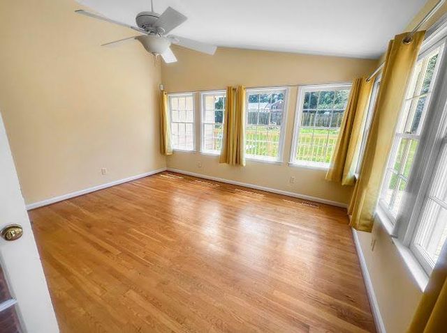 2462 CHIMNEY TOP Lane, Snellville, GA 30078