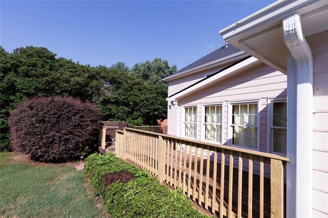 2462 CHIMNEY TOP Lane, Snellville, GA 30078