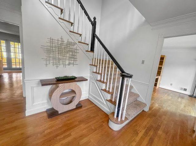 2462 CHIMNEY TOP Lane, Snellville, GA 30078