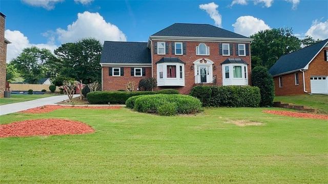 2462 CHIMNEY TOP Lane, Snellville, GA 30078