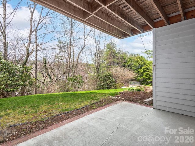 20 Cedarcliff Circle, Asheville, NC 28803