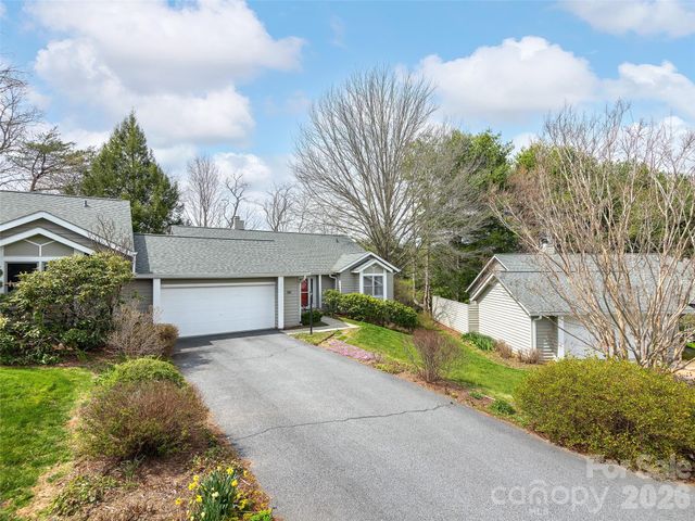 20 Cedarcliff Circle, Asheville, NC 28803