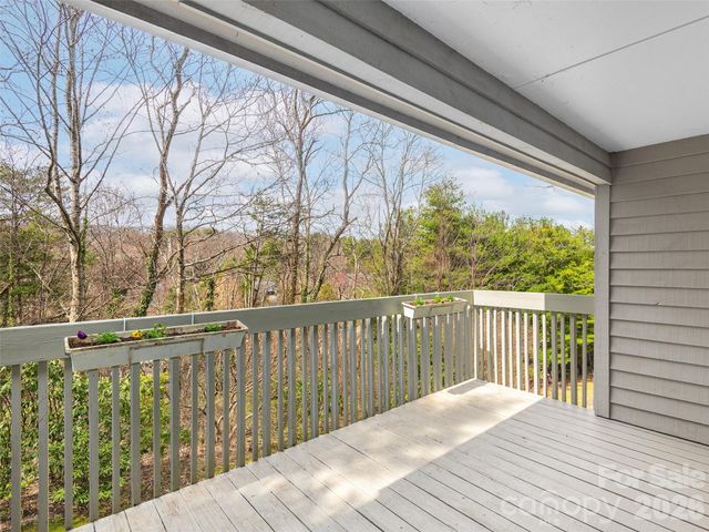 20 Cedarcliff Circle, Asheville, NC 28803