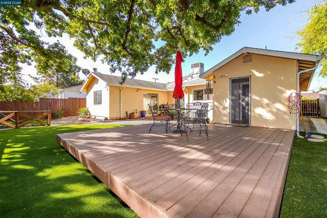 1920 Encima Dr, Concord, CA 94519
