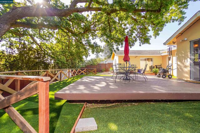 1920 Encima Dr, Concord, CA 94519