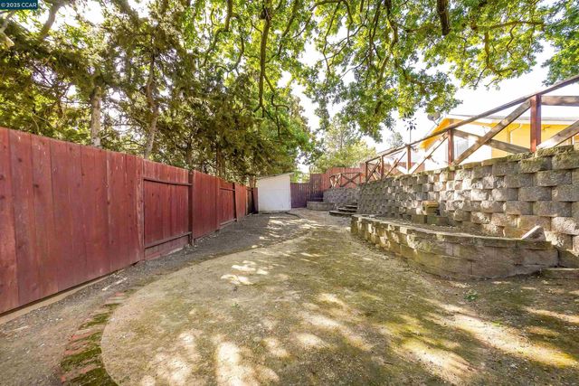 1920 Encima Dr, Concord, CA 94519