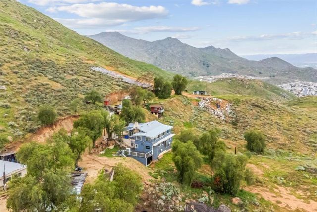 23255 Warren Road, San Jacinto, CA 92582