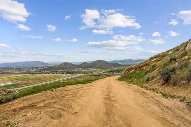 23255 Warren Road, San Jacinto, CA 92582