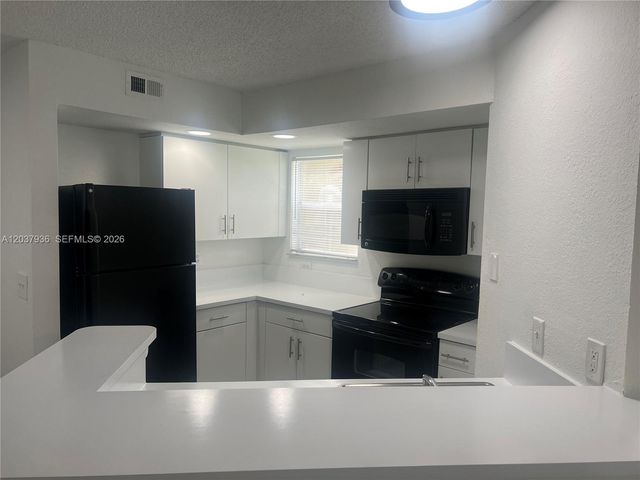 595 Vista Isles Drive 1912, Sunrise, FL 33325