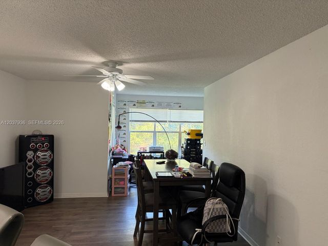 595 Vista Isles Drive 1912, Sunrise, FL 33325