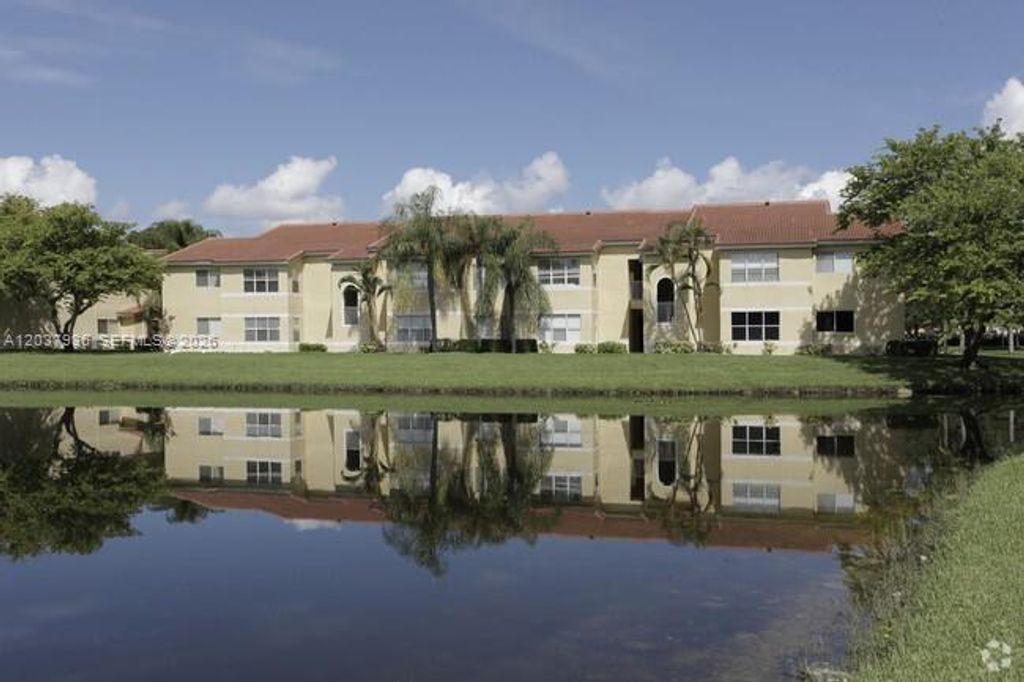 595 Vista Isles Drive 1912, Sunrise, FL 33325