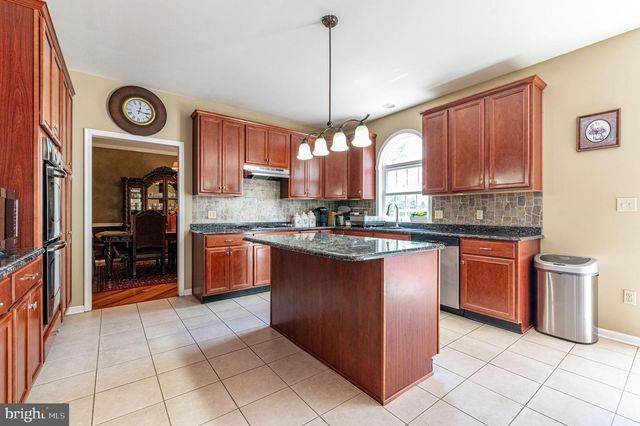 1410 LORTON DR, Easton, PA 18040