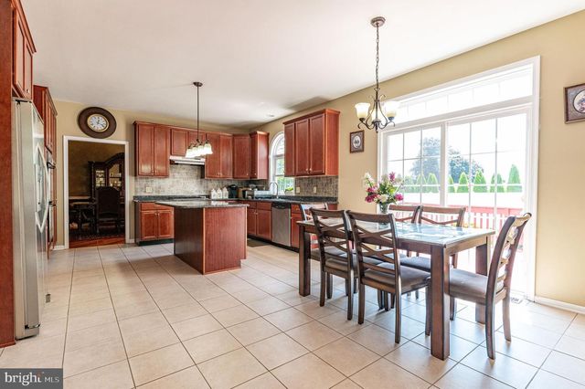 1410 LORTON DR, Easton, PA 18040