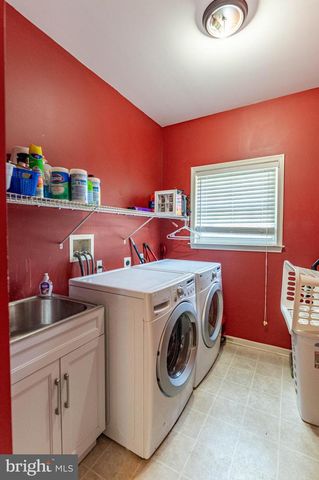 1410 LORTON DR, Easton, PA 18040