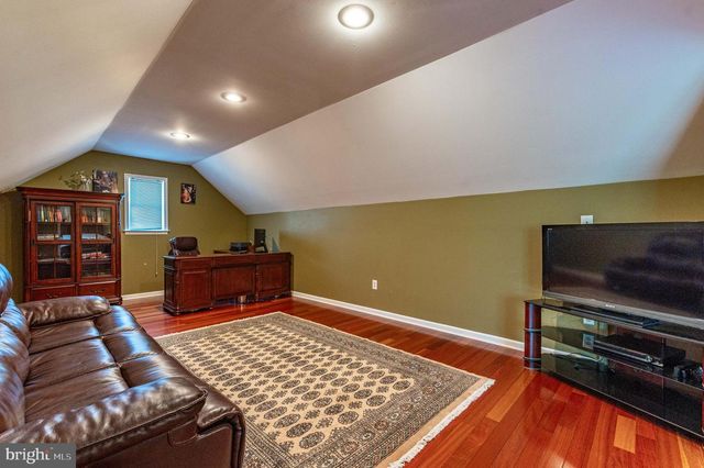 1410 LORTON DR, Easton, PA 18040