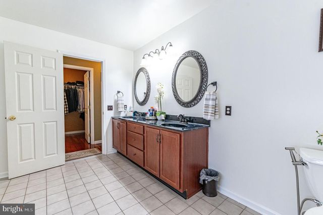 1410 LORTON DR, Easton, PA 18040