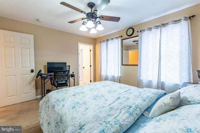 1410 LORTON DR, Easton, PA 18040